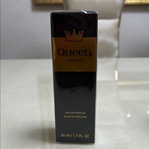 JAFRA Queen Eau de Parfum - Luxurious Black and Gold